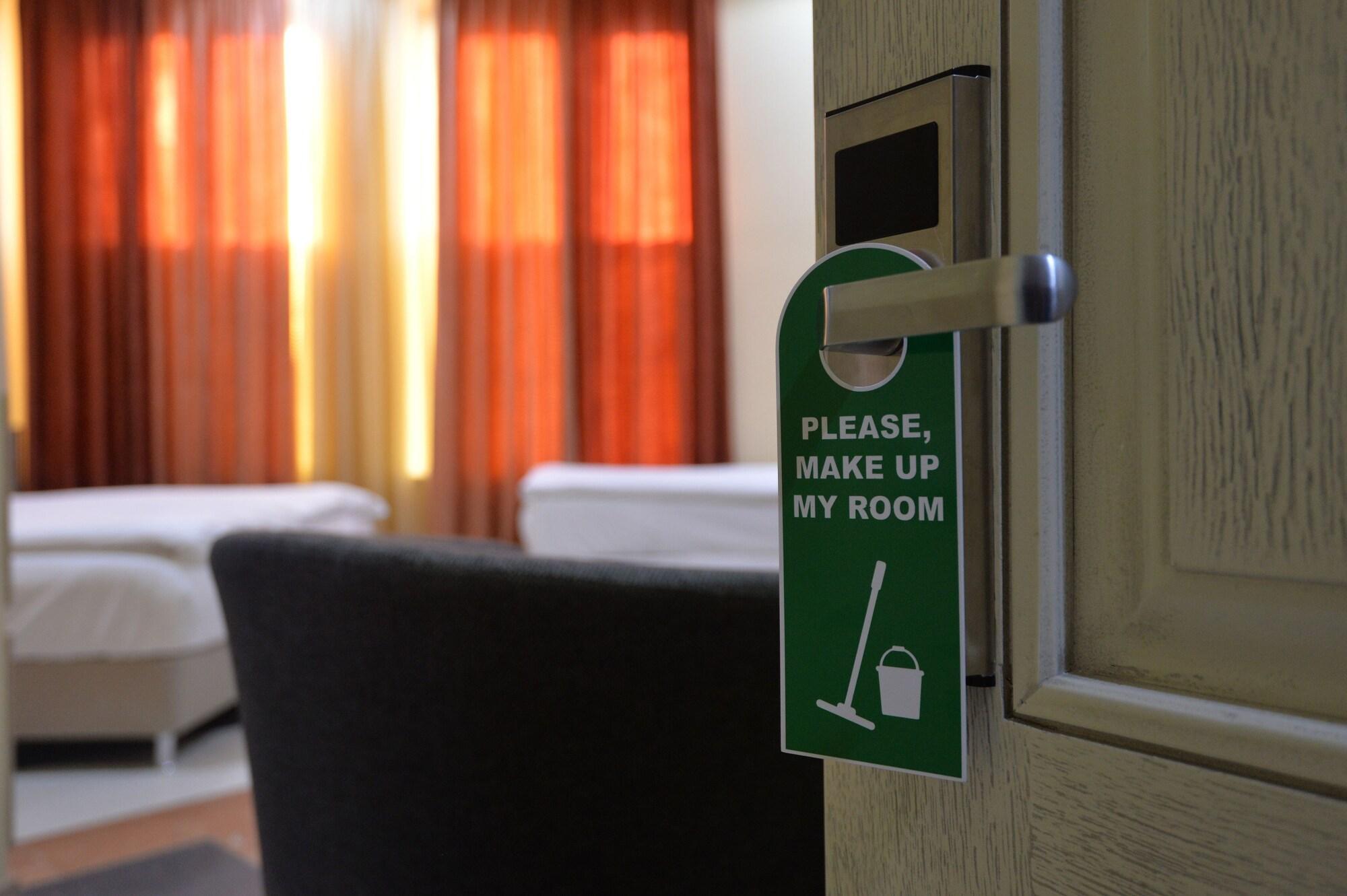 Yerevan Deluxe Hotel Exterior foto